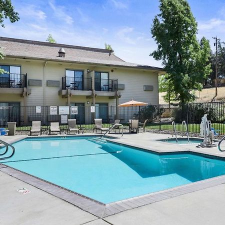 Best Western Plus Sonora Oaks Hotel And Conference Center Exterior foto