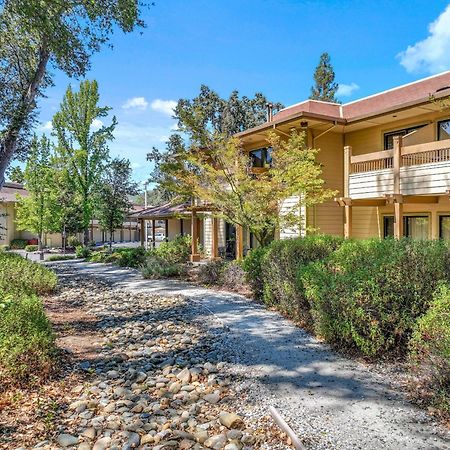 Best Western Plus Sonora Oaks Hotel And Conference Center Exterior foto