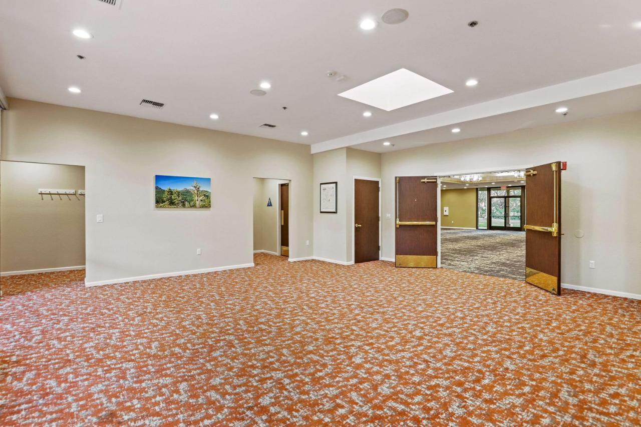 Best Western Plus Sonora Oaks Hotel And Conference Center Exterior foto